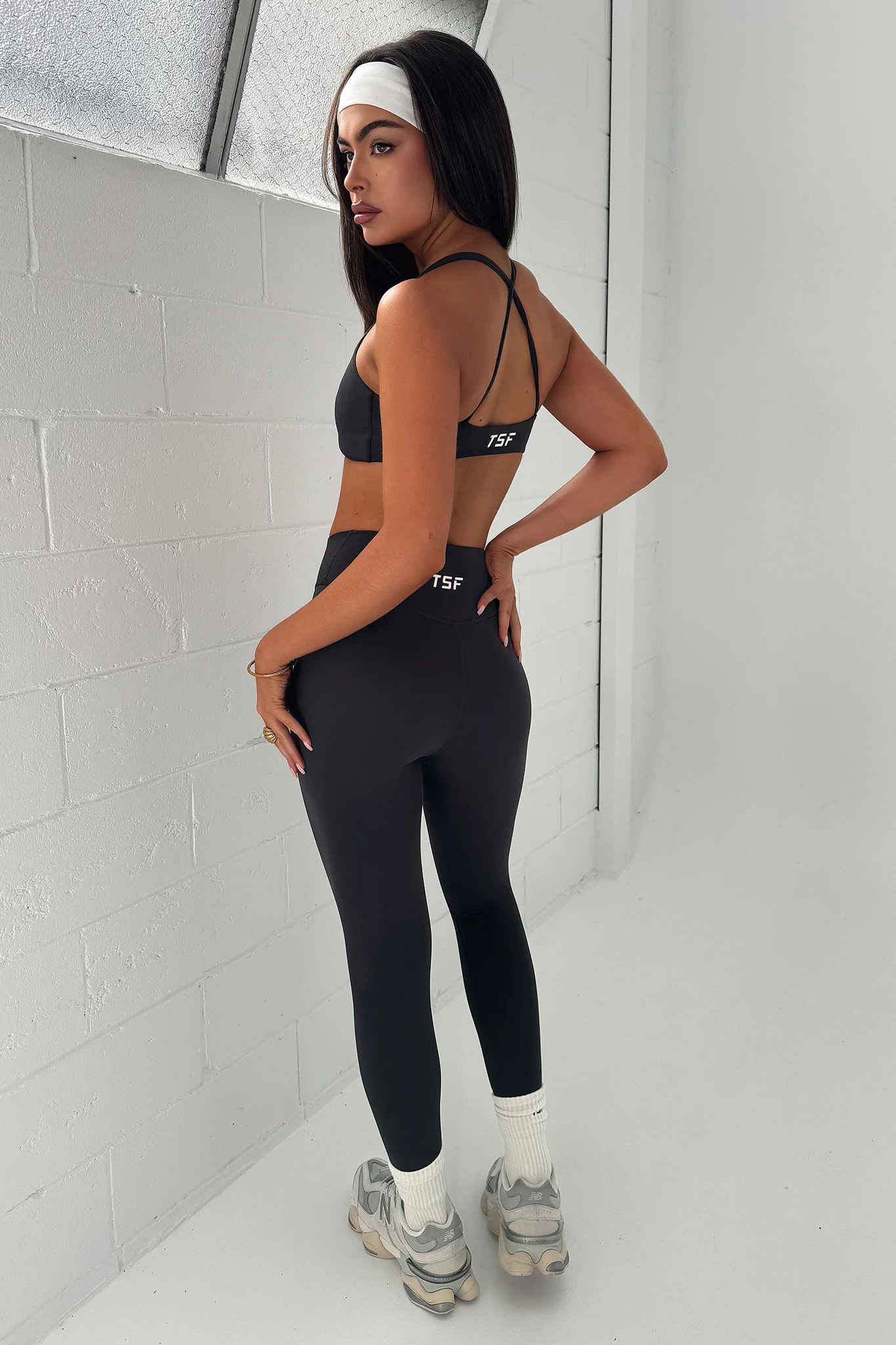 Nikau Twist Sports Bra - Grey - Image 6