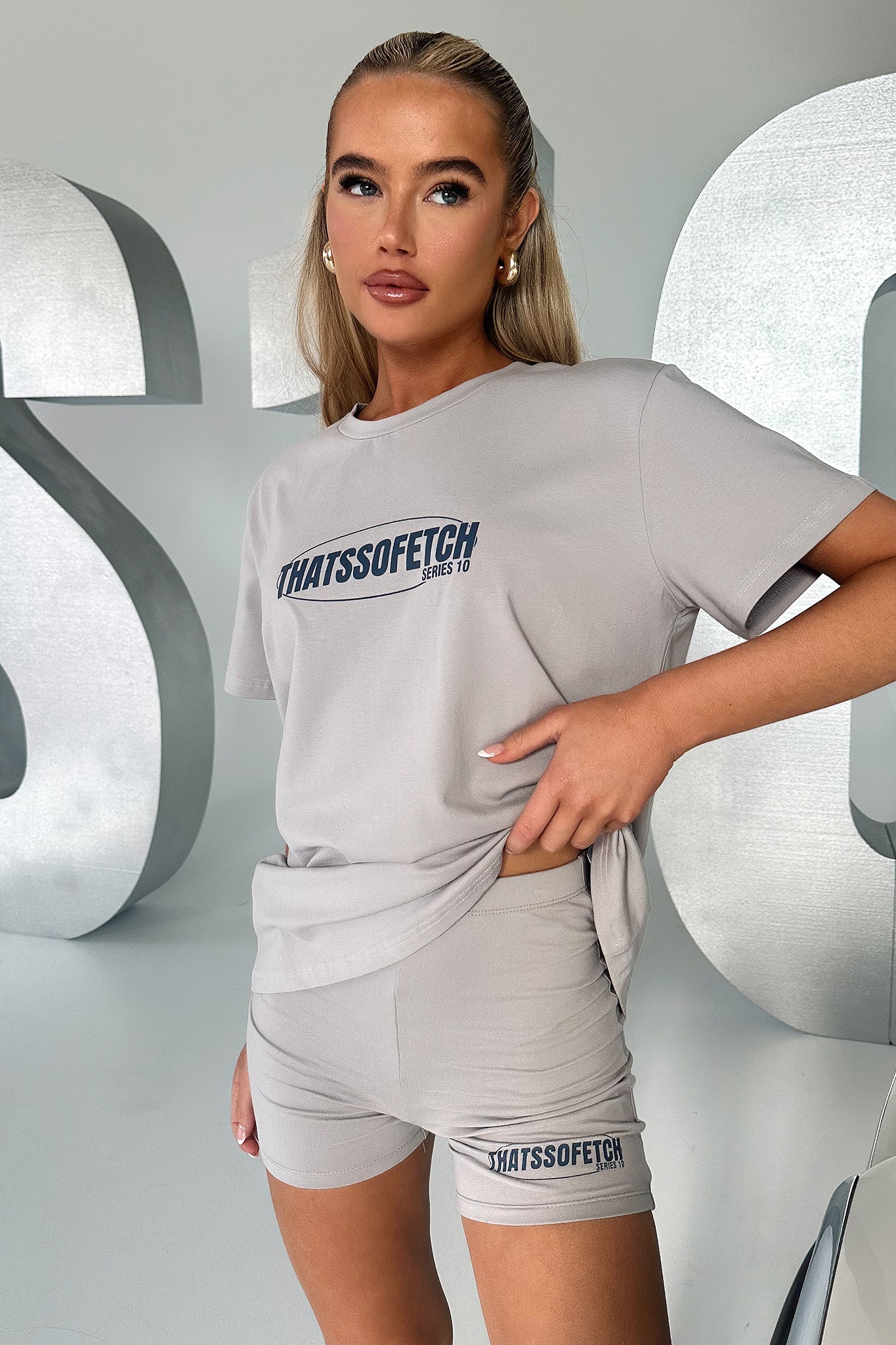 Series 10 Oversized Tee - Grey - Image 4