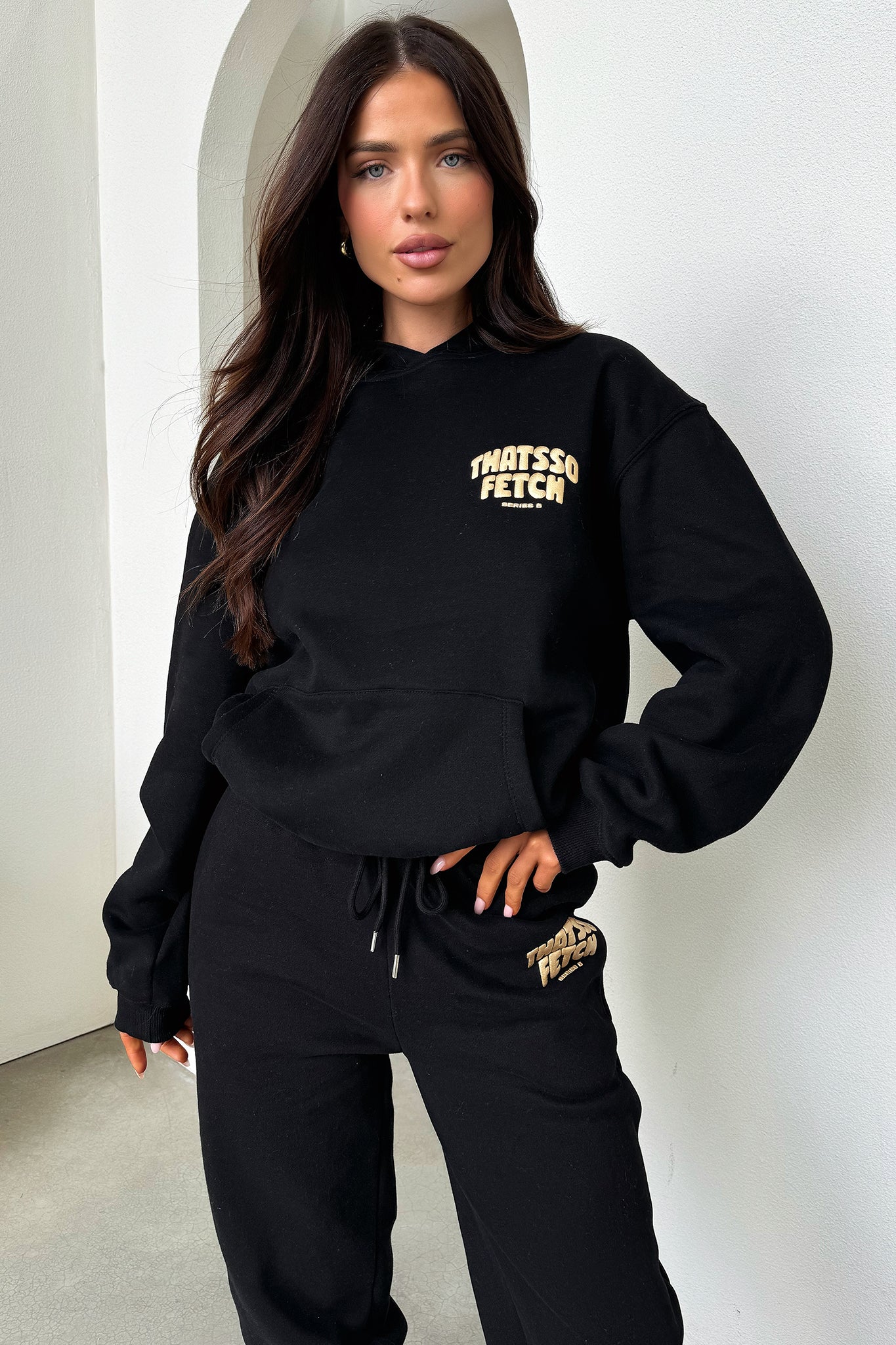 Series 5 Sweatpants - Black/Gold - Image 2