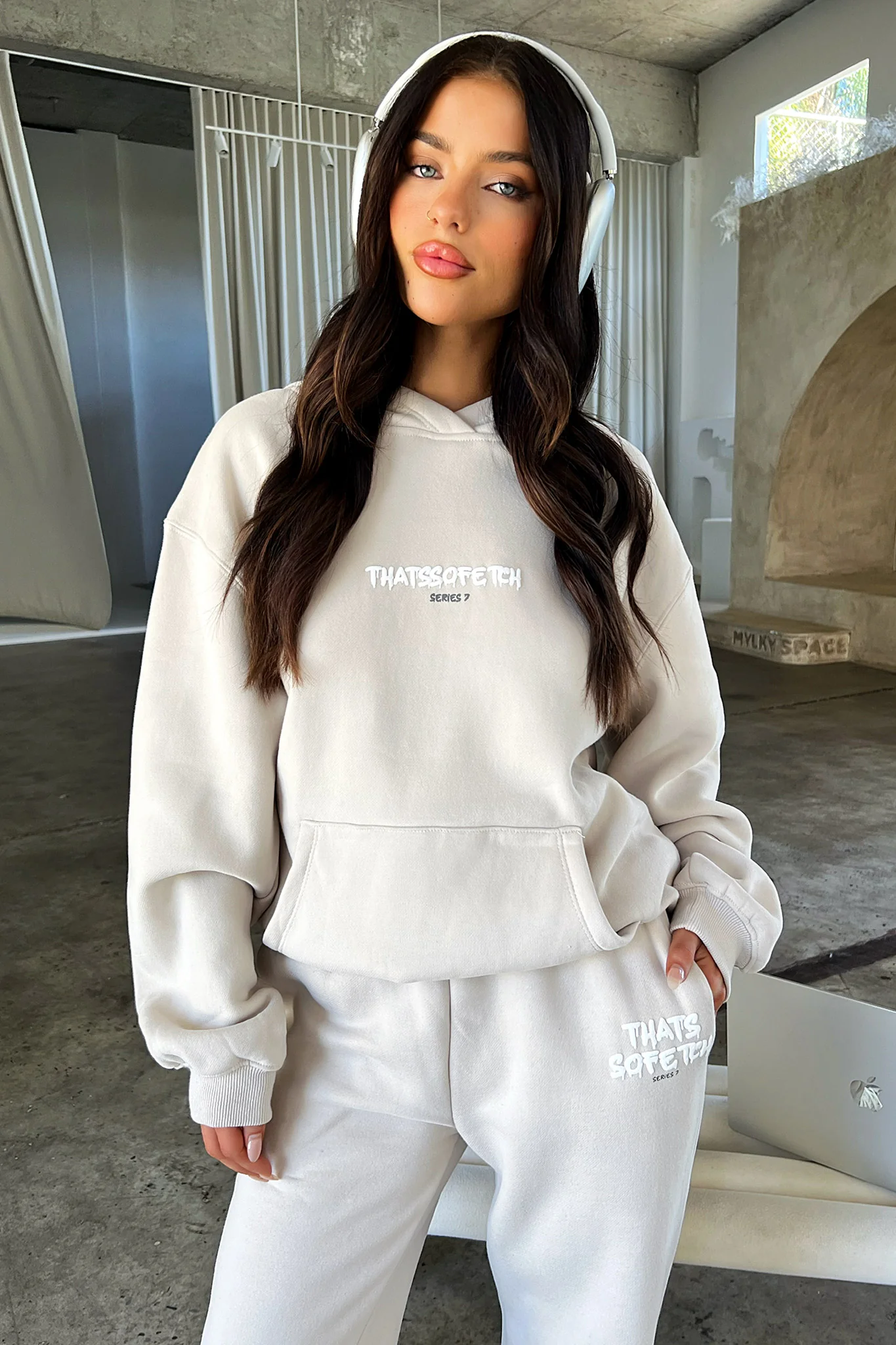 Series 7 Hoodie - Bone - Image 5