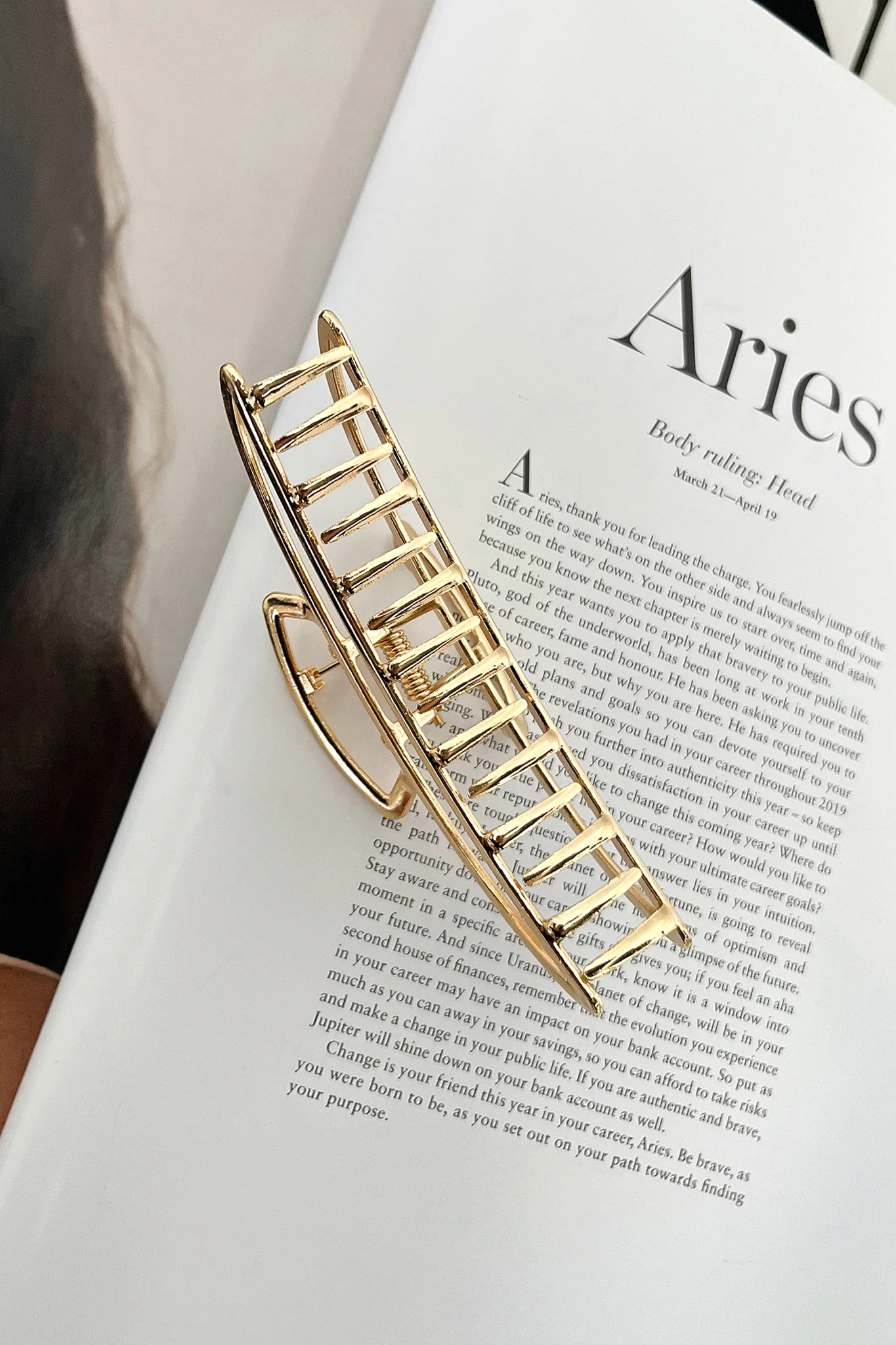 Solano Claw Clip - Gold - Image 3